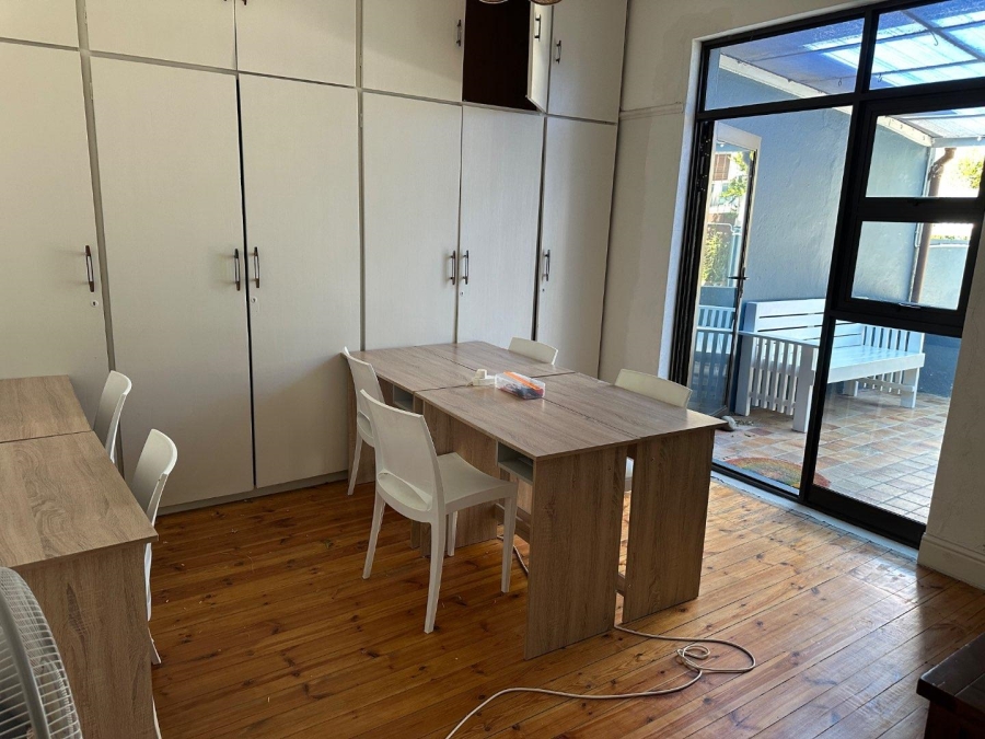 To Let 2 Bedroom Property for Rent in Vredehoek Western Cape